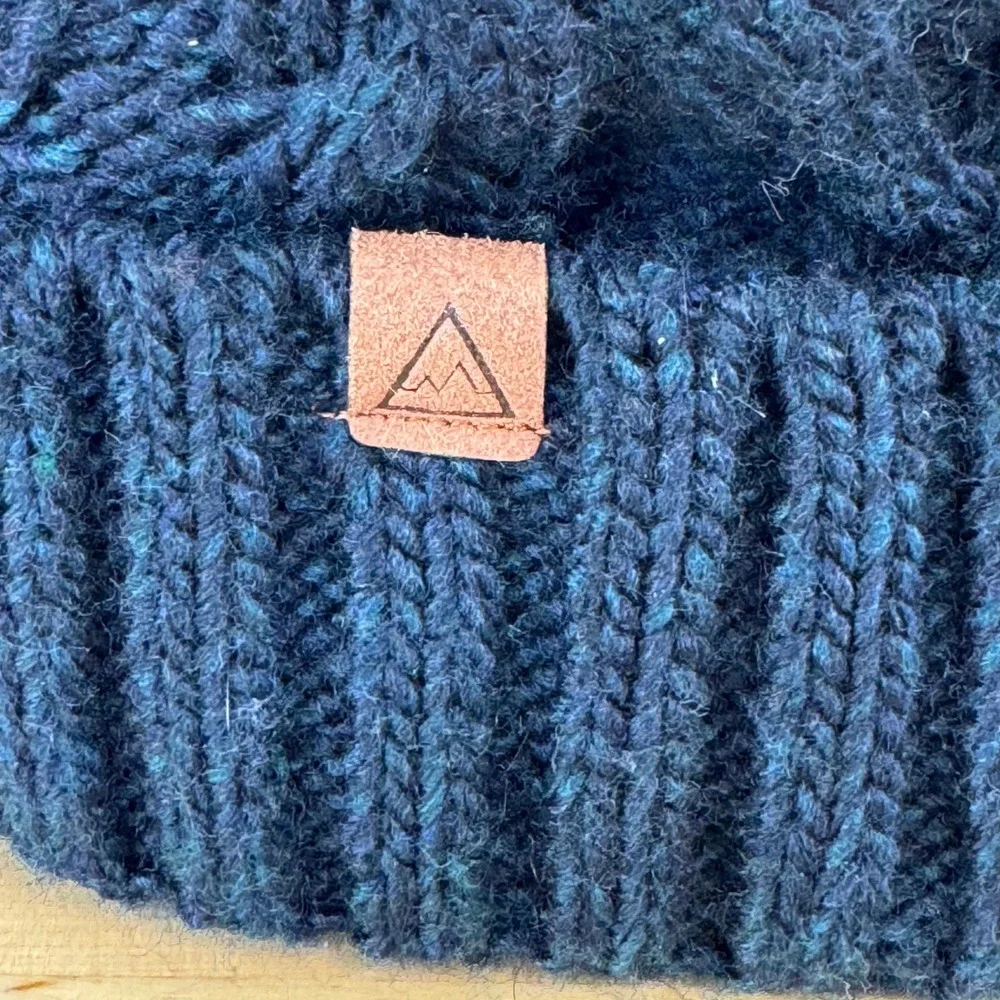 Dunnes Stores Teal Blue Cable Knit Pom Beanie Fleece Lined Mountain Patch OS